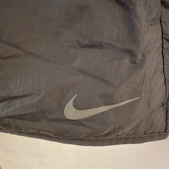 Nike AeroLayer Running Jacket - Picture 4 of 4